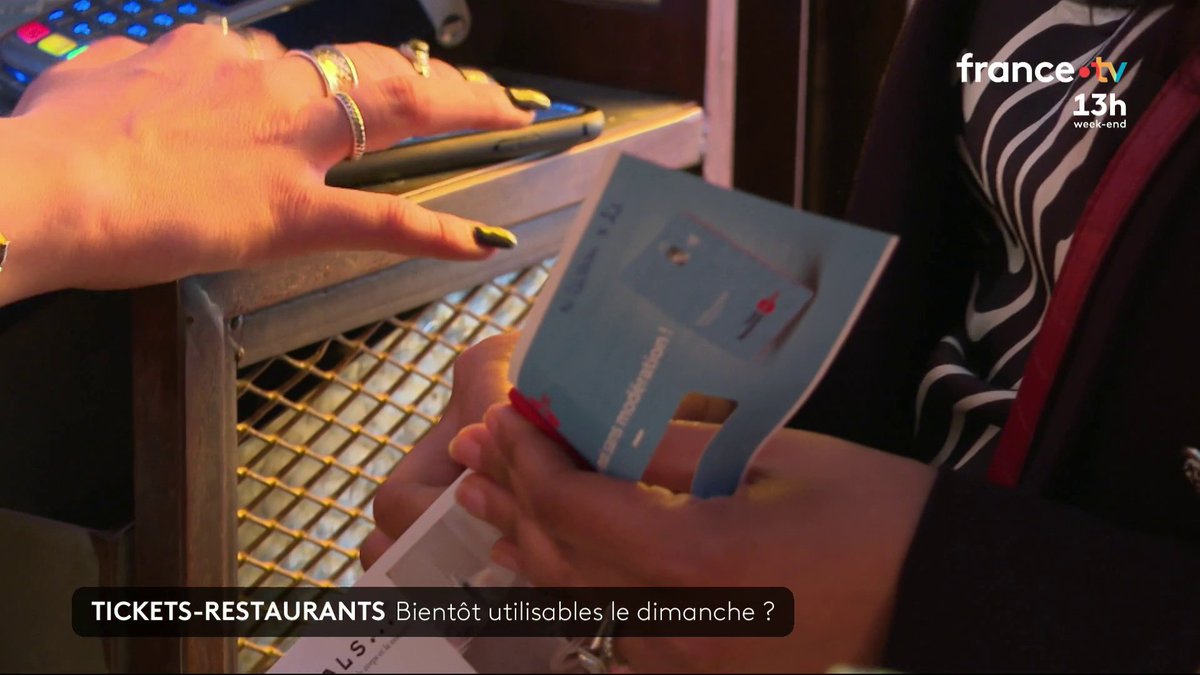 Une nouvelle mesure pour relancer le pouvoir d'achat dégradé par la guerre au Moyen-Orient : les tickets-restaurant pourraient bientôt être utilisés le dimanche. Les restaurateurs sont partagés : à peine un tiers de ces tickets sont consommés dans des restaurants. #JT13h