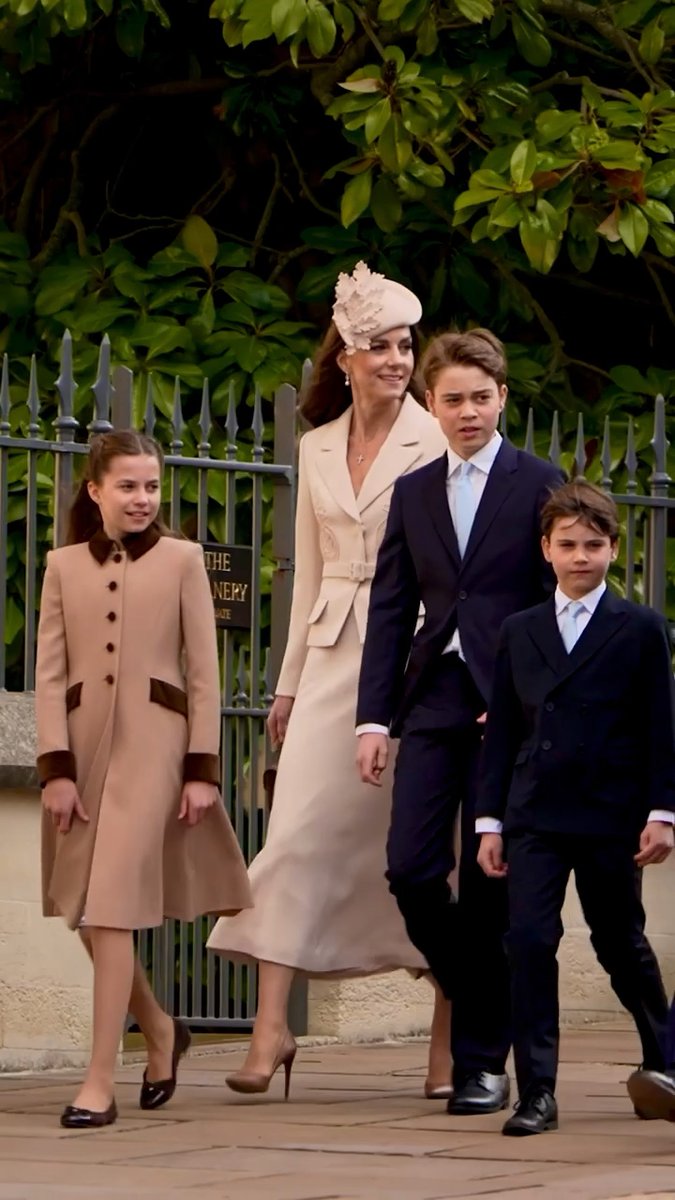 Easter parade! The Prince and Princess of Wales were accompanied by their children Princess Charlotte, 10, Prince George, 12, and Prince Louis, 7, at St George's Chapel, Windsor Castle, where they joined the King and Queen for the Easter Sunday service 👑 🐣 #katemiddleton #princewilliam #royalfamily 📽️: getty