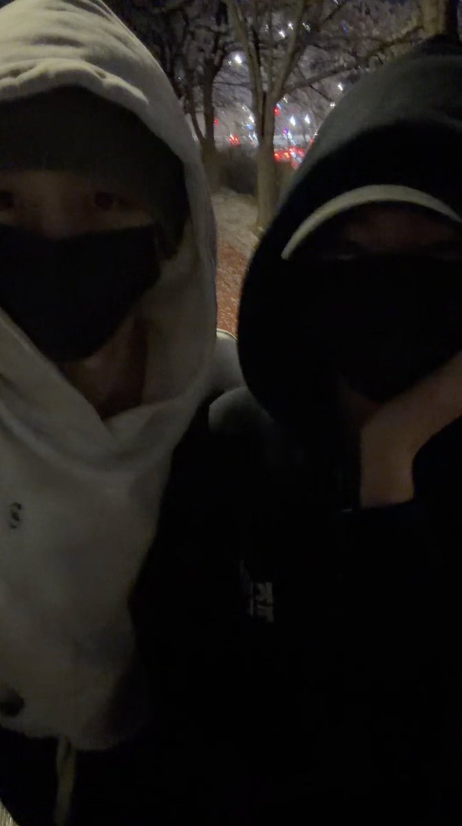 내일 눈에 거슬리고 싶어 나옵니다!!!! #KickFlip #킥플립 #Donghyeon #Keiju