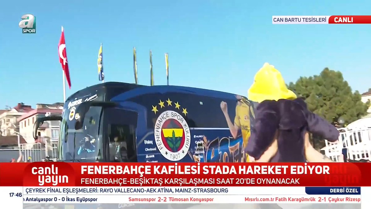 Fenerbahçe kafilesi stada hareket etti.