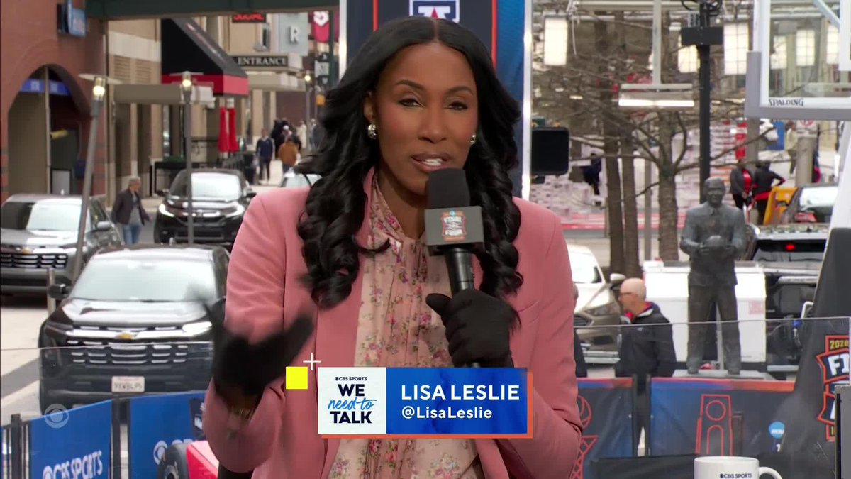 “What Geno did was just disruptive.” Lisa Leslie on UConn head coach Geno Auriemma.