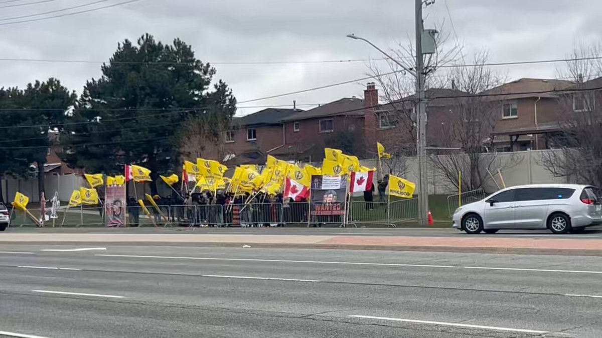 Today’s Khalistan protest across the street from the Hindu temple Triveni Mandir in Brampton. The only media presence was of Omni Punjabi TV. No MSM present. I was told (off camera) by one person that they get $100 per person for each protest. Will post YouTube video soon.