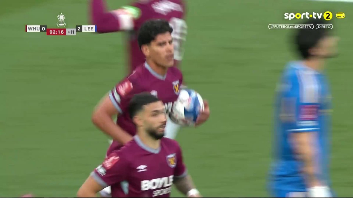 Loucura no Estádio de Londres 🫨 Mateus Fernandes e Disasi fizeram os golos nos descontos que ressuscitam a esperança da equipa de Nuno Espírito Santo! #sporttvportugal #FUTEBOLnaSPORTTV #TaçadeInglaterra #WestHam #Leeds