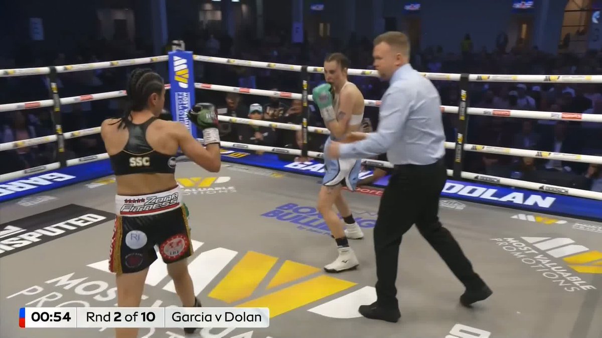 DOWN GOES DOLAN! 👀 Garcia DROPS Dolan twice in the second round 💥