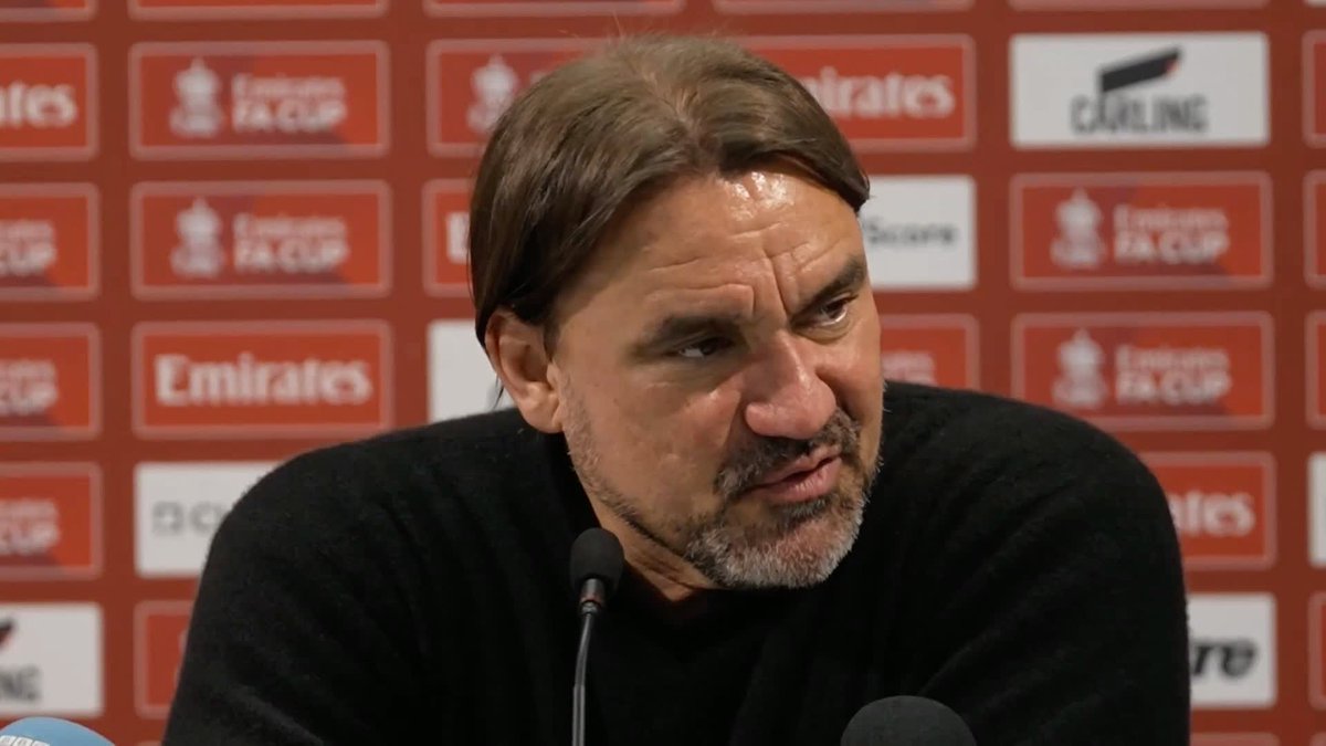 "You can imagine what I think about such a situation" 😤 Daniel Farke reacts to reports that the penalty shootout between Leeds and West Ham couldn't take place in front of the Leeds fans as a safety office refused to sign it off 😯