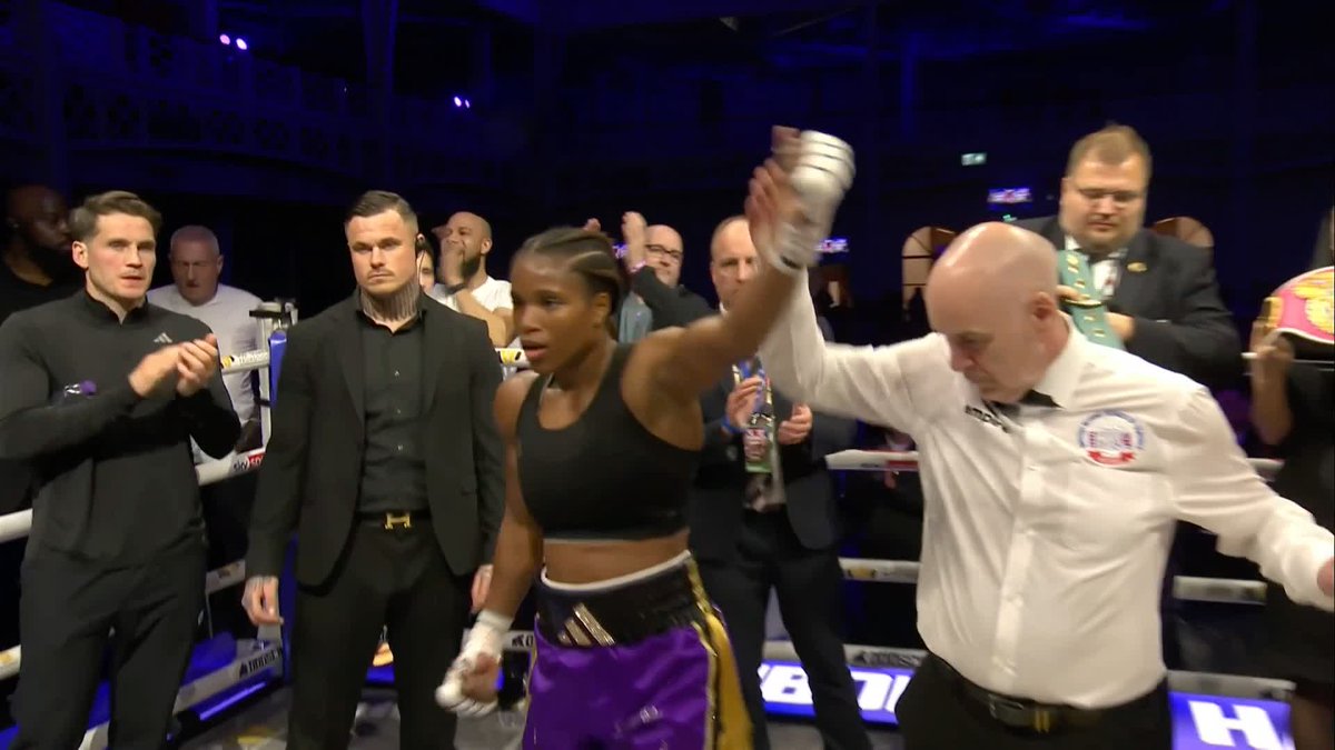 The moment Caroline Dubois became the unified WBC &amp; WBO lightweight world champion! 👑