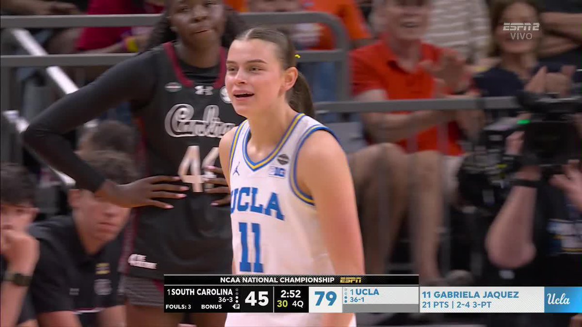 ¡ESPECTACULAR! 😍 🇲🇽 Gabriela Jaquez en modo MVP en el Campeonato Nacional. 👏 Su hermano Jaime Jaquez no deja de aplaudirle. EN VIVO x ESPN 2 y #DisneyPlus Premium.