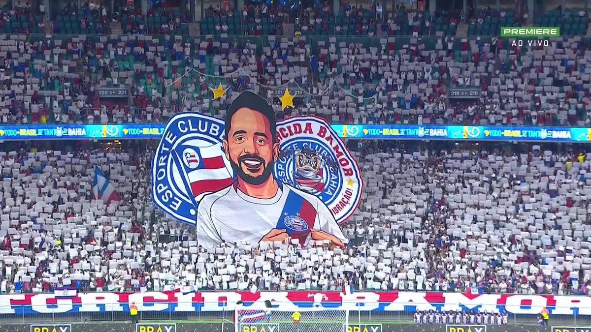 BELA HOMENAGEM! 🇱🇺 Torcida do Bahia faz mosaico para Everton Ribeiro, que se curou de um câncer na tireóide: "O que nos cura todo dia é o Bahia" #evertonribeiro #bahia #brasileirão #futebol #ge