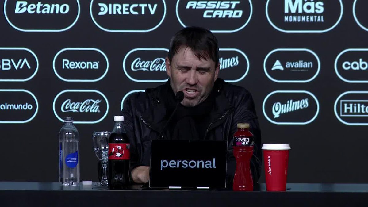 "TENÍA UN TEMITA... LO VOY A MATAR. ERA UNA INDICACIÓN QUE NO EJECUTABA". El Chacho Coudet estaba como loco con Lautaro Rivero: ¿Porque no le sacaban la 5° amarilla para limpiarse y llegar sin riesgo al Superclásico?