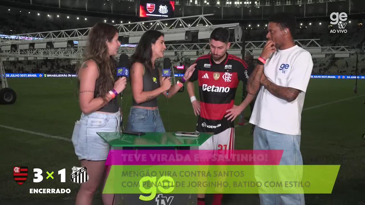"Eu trabalhei com um nutricionista que o Brazão trabalhou também. Ele (Brazão) falou para mim: 'Gustavo me passou como eu vou pegar'. Aí eu falei: 'vamos ver'. Depois do gol, eu falei: 'foi por pouco, hein?'" 🎙️ Jorginho. 🎥 Reprodução/GE TV | ge