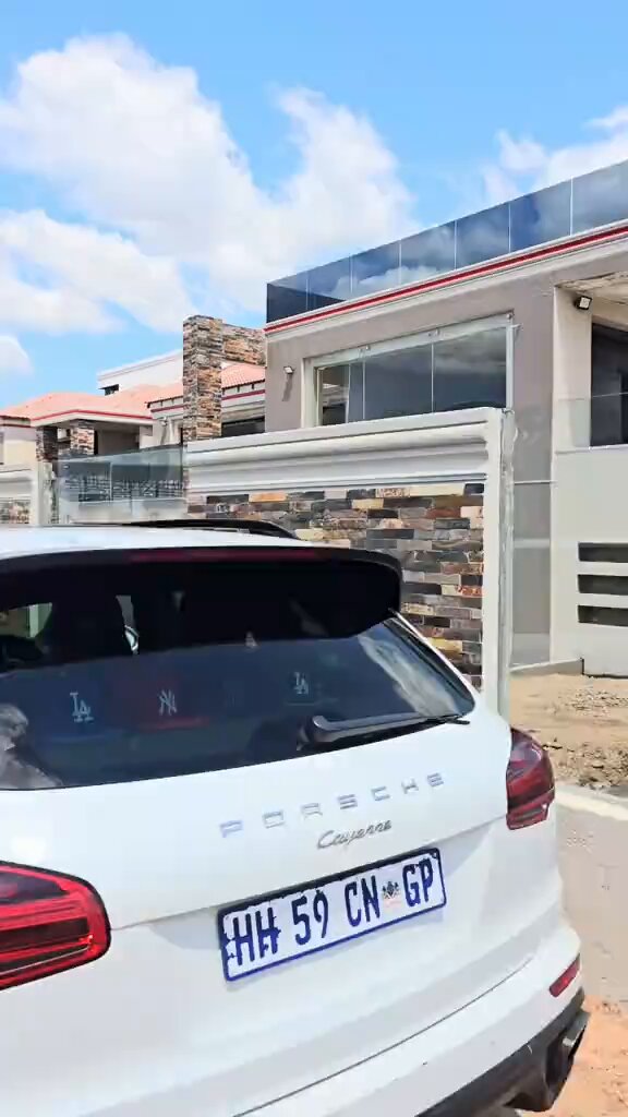 The biggest artist house in Limpopo Benny Mayengani Facts, Maskandi, and Xitsonga traditional music are making more money than any other music genre in the country