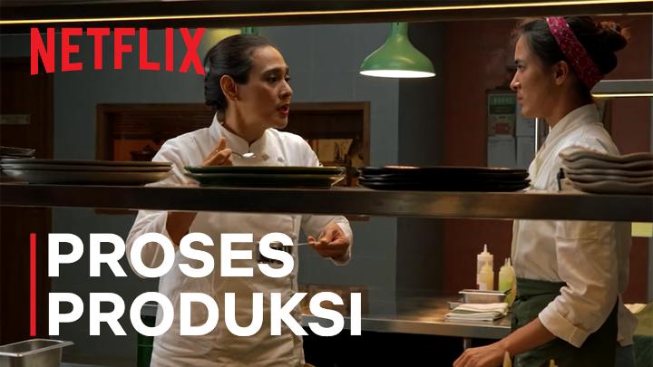 Si anak pengen ngebuktiin kalo dia bisa, tapi si ibu belum percaya. Ikutin kisah Mawar de Jongh &amp; Sha Ine Febriyanti di serial Luka, Makan, Cinta tayang 15 April di Netflix.