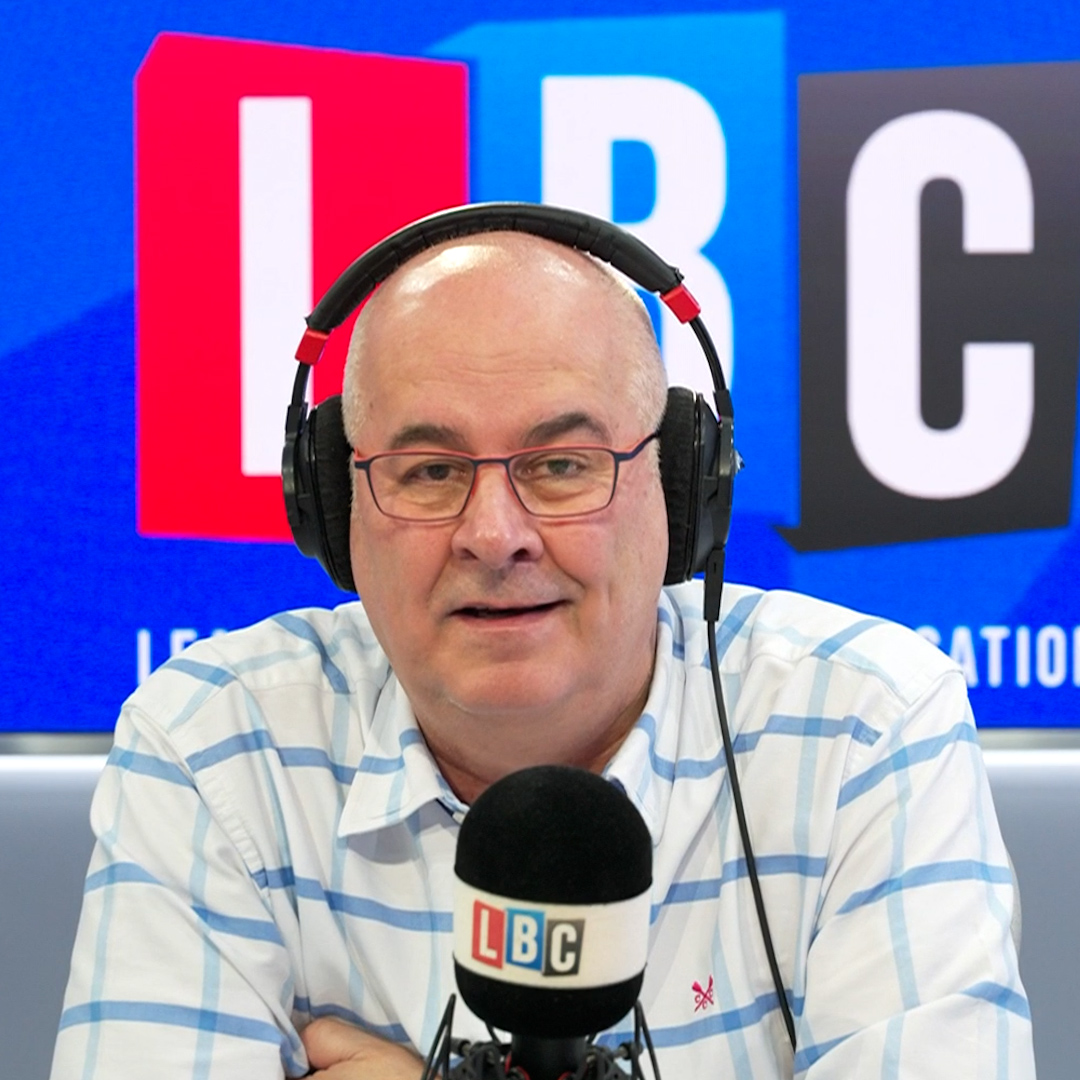 “Now that is frightening.” @Iaindale reacts to welfare benefits spending overtaking income tax revenue for the first time in the UK's history.