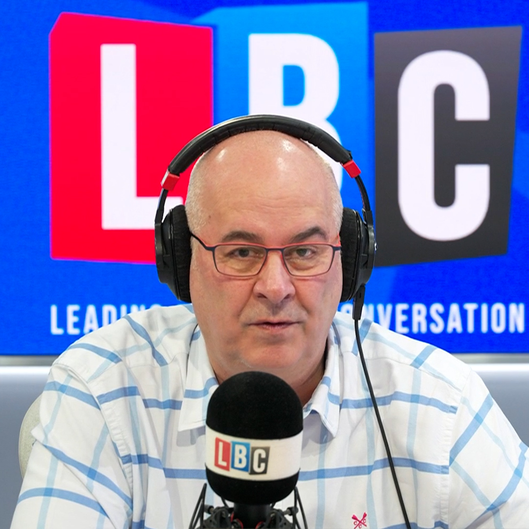 “To me, he’s a hero. To them, he’s nothing.” After a Waitrose employee of 17 years was reportedly sacked for stopping a shoplifter from stealing Easter eggs, Iain Dale 🏴󠁧󠁢󠁥󠁮󠁧󠁿🇬🇧 ⚒️ says it’s no wonder that the UK has a 'shoplifting crisis of epidemic proportions'.