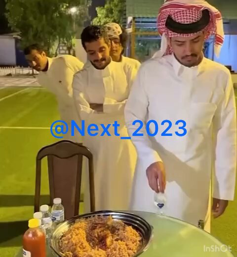 صح أنها فعاليه وكذا بس كيف تأكلون ورا بعض!🤮
