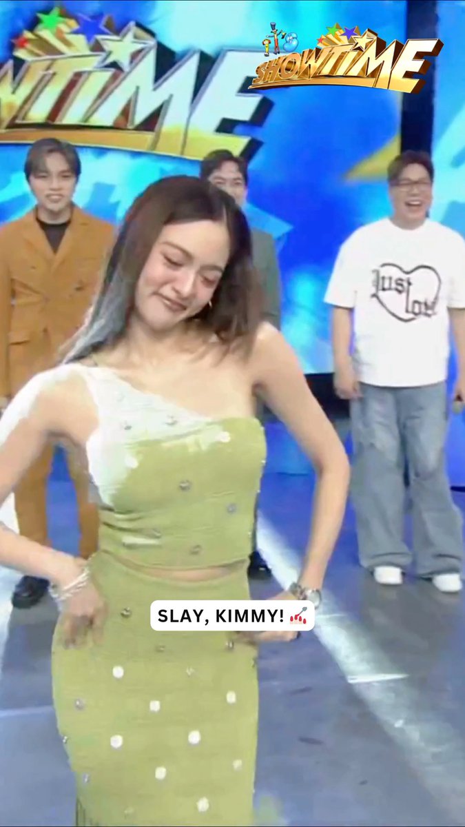Iba ka, Kimmy! 💖 #KimChiu Watch #ItsShowtime every 12:00 p.m. from Monday to Saturday on GMA. Watch the full episodes of your favorite GMA shows on the new GMA Play app. Download now on Google Play and App Store. Also available on and Android TVs!