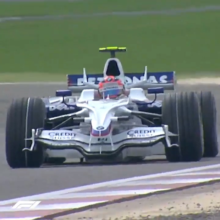🔥 18 years ago today, Robert Kubica had his only start from pole position in F1. This was the first and only pole by a Pole in F1 history 🇵🇱