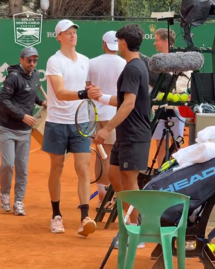 Stars aligning 🌟🌟 Carlos Alcaraz Jannik Sinner #RolexMonteCarloMasters