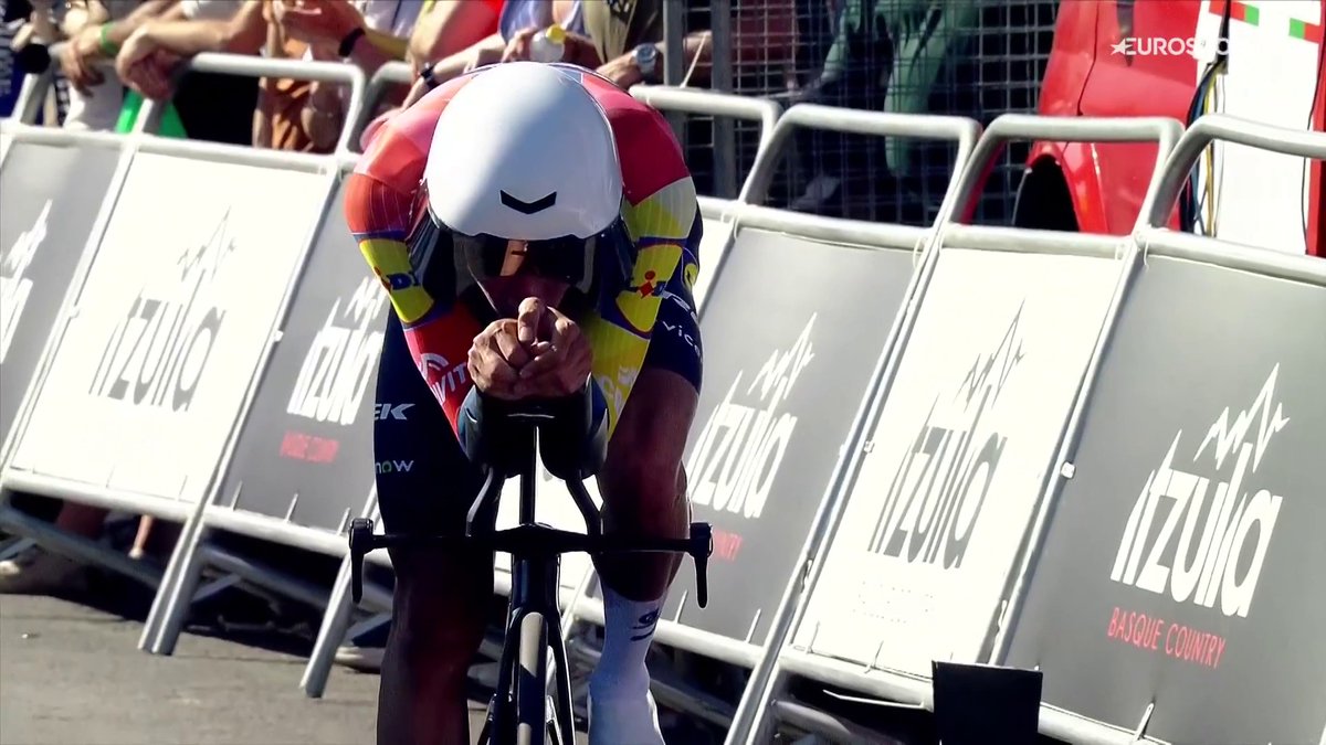 AYUSO Y DEL TORO, NI TOP-10 💥 El español, a un minuto y 16, y el mexicano, a 50 segundos, acaban muy lejos del crono de Paul Seixas, que da un golpe de mano el primer día con victoria y liderato. 🚴‍♂️ Lo has visto en Eurosport.es y HBO Max España 🌟. #itzulia2026