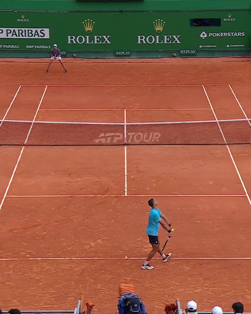 Start as you mean to go on 🫡 Fonseca makes a successful debut and beats Diallo 6-2 6-3 to reach the second round! #RolexMonteCarloMaster