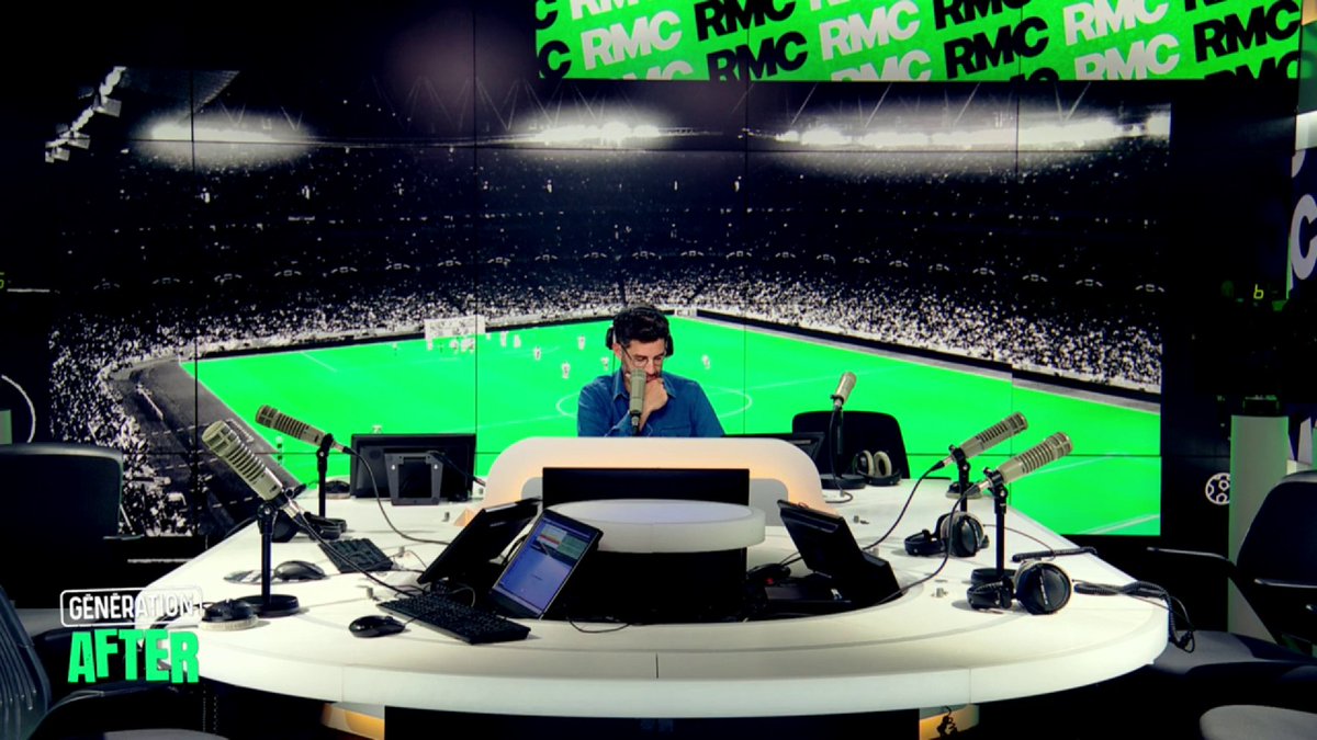 🏴󠁧󠁢󠁥󠁮󠁧󠁿 Julien Laurens avant PSG-Liverpool : "Arne Slot est un bon entraîneur mais il n'a absolument rien de spécial. Il y a des problèmes dans cette équipe de Liverpool. Ça peut être très compliqué pour eux mercredi soir."