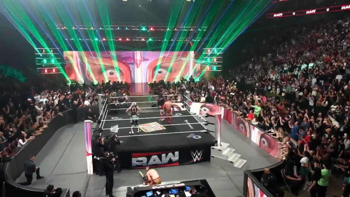6⃣1⃣9⃣ ♛Rey Mysterio❔ officially joins the Intercontinental Title Ladder Match at #WRESTLEMANIA!!