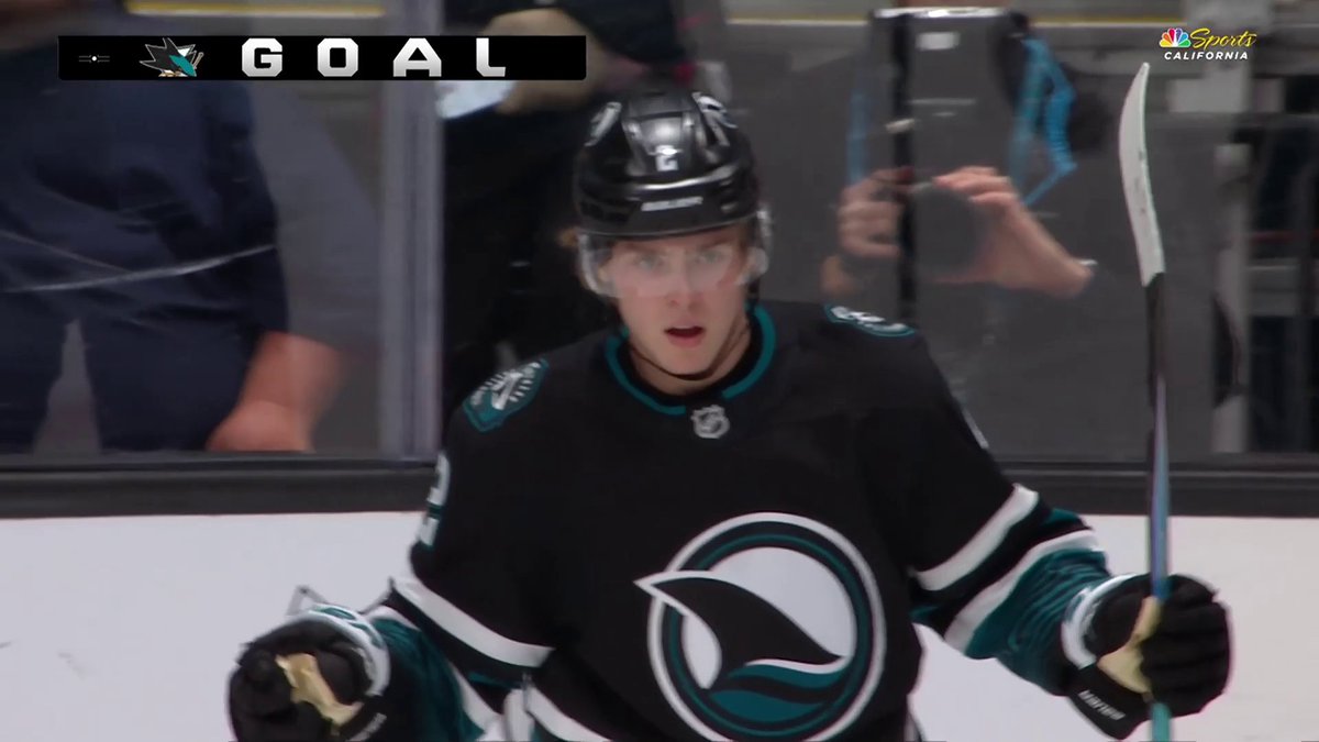 EWWWW 🤢 What an unreal pass by Collin Graf, and Will Smith capitalizes!