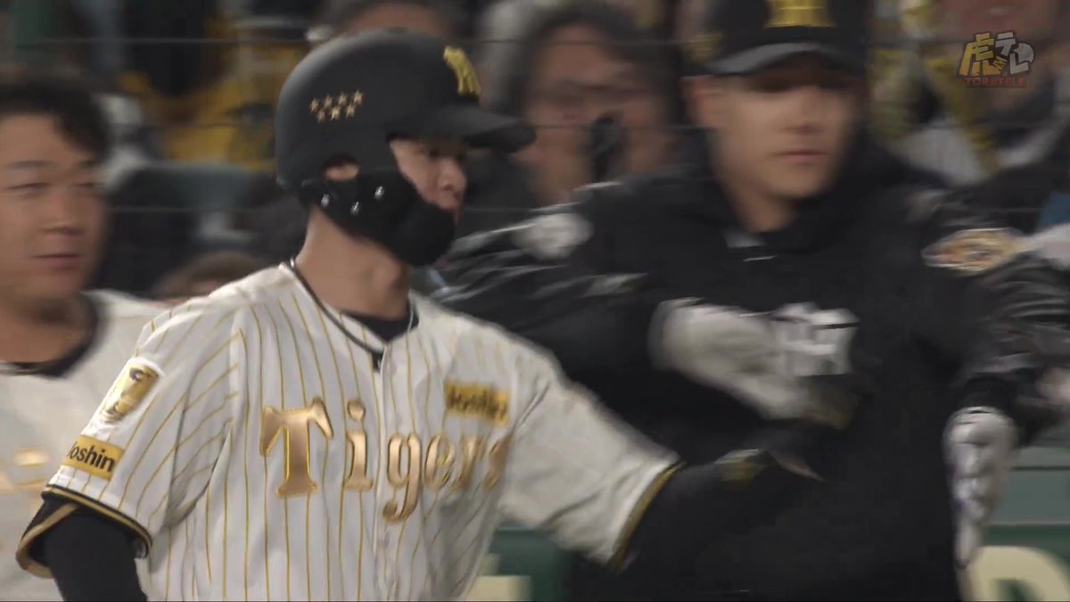 5回裏、中野拓夢選手がライト勝ち越し犠牲フライ!福島圭音選手がホームイン!