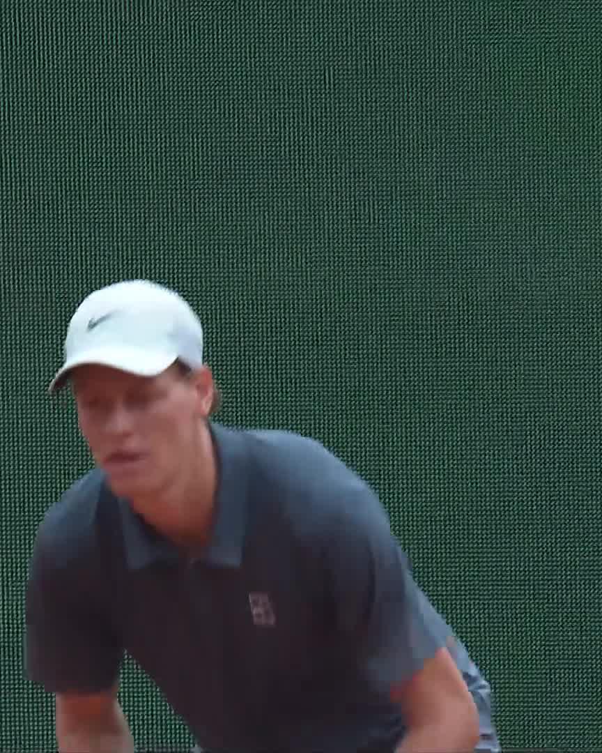 🤤 Los números se Jannik Sinner en Masters 1000: - 3 títulos consecutivos. - 18 victorias consecutivas. - 36 sets consecutivos.
