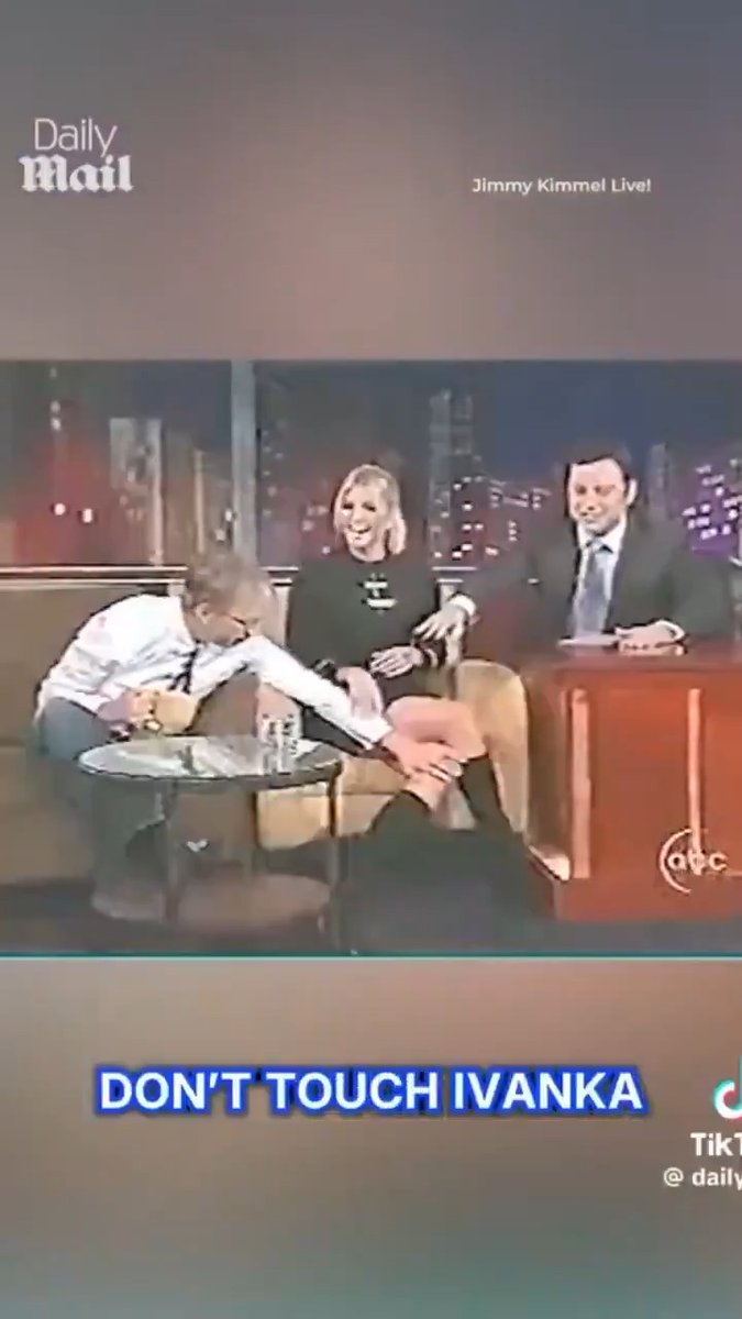 Donald Trump’un kızı Ivanka Trump, katıldığı programdaki diğer konuk tarafından taciz edildi.