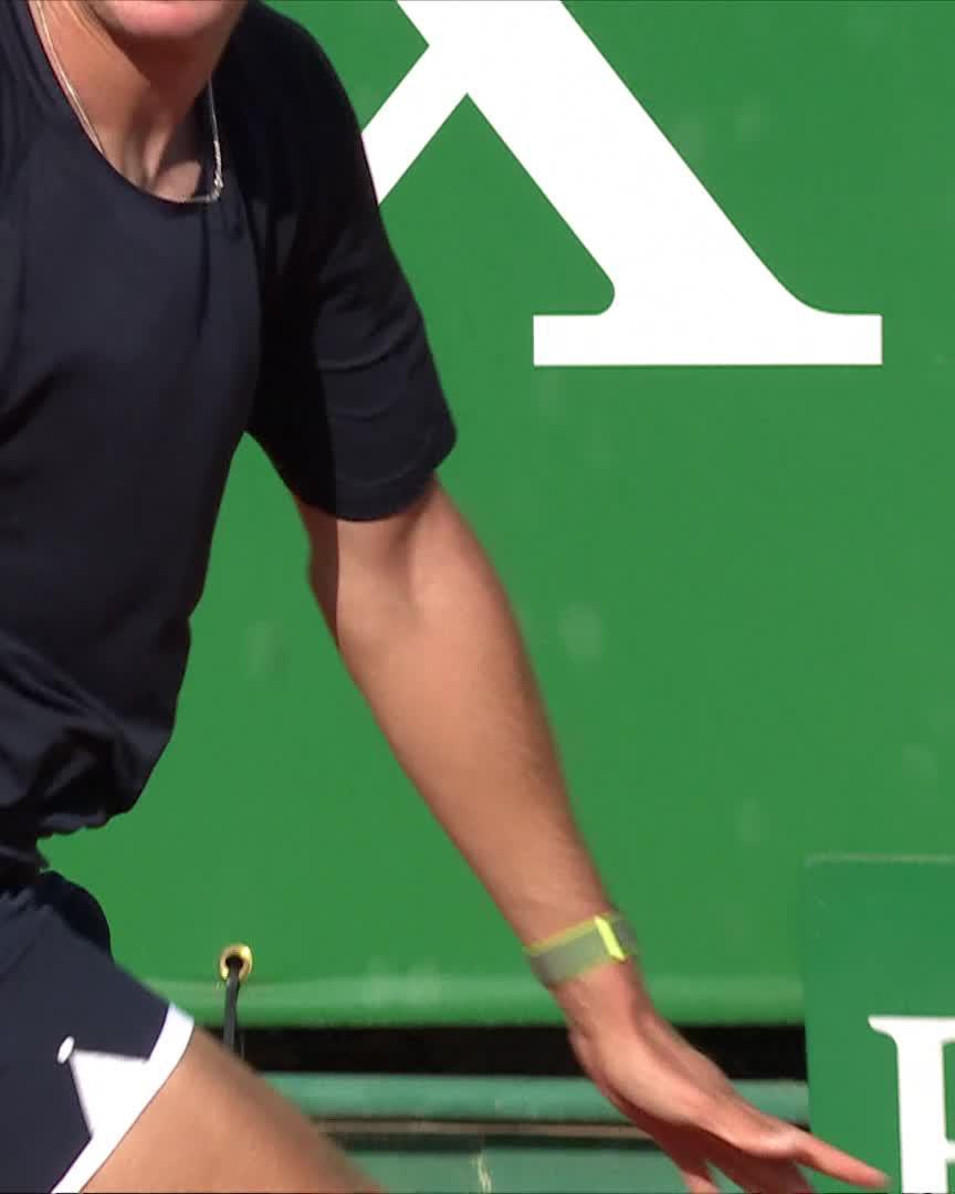 A moment of genius 🧠 Alex de Minaur #RolexMonteCarloMasters