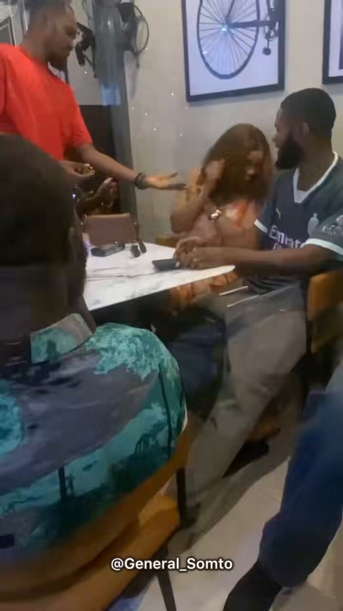 Man proposes to longtime girlfriend in Anambra, her unexpected reaction sparks reactions online