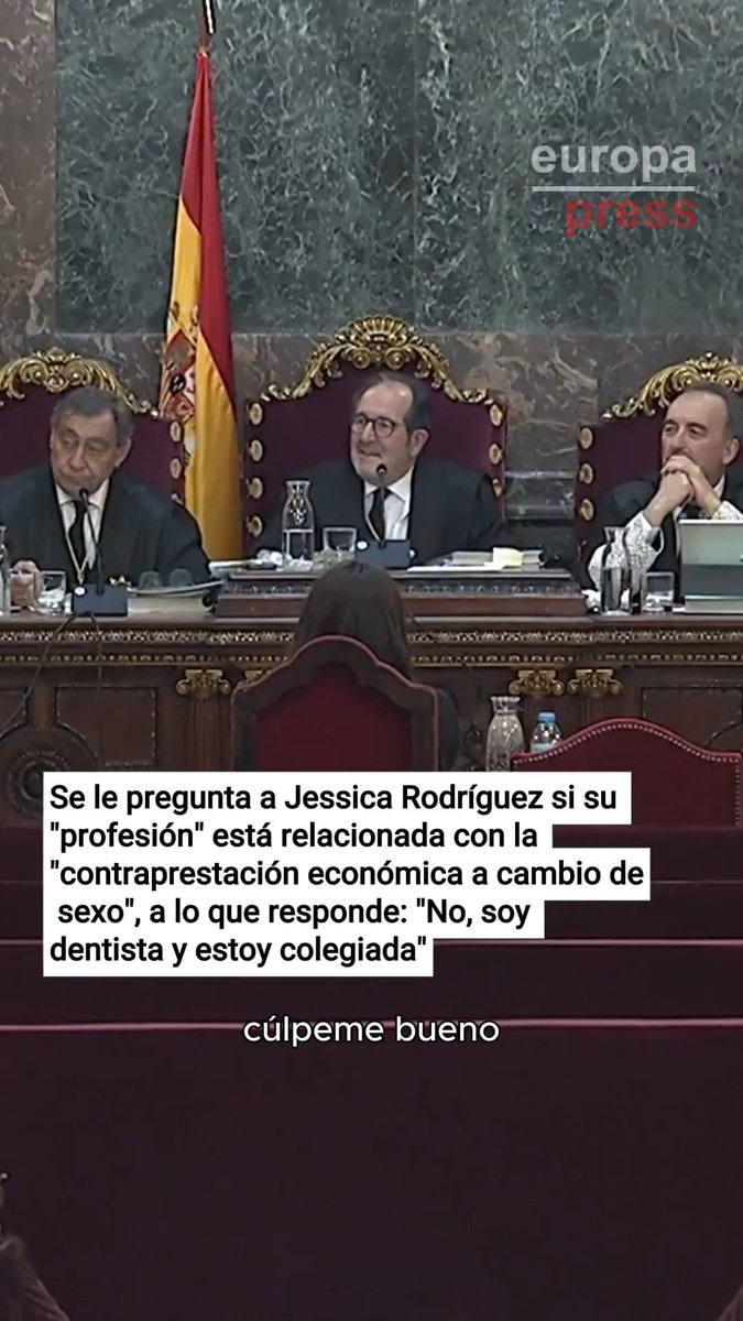Se le pregunta a Jessica Rodríguez, expareja de Ábalos, si su "profesión" está relacionada con la "contraprestación económica a cambio de sexo", a lo que responde: "No, soy dentista y estoy colegiada"