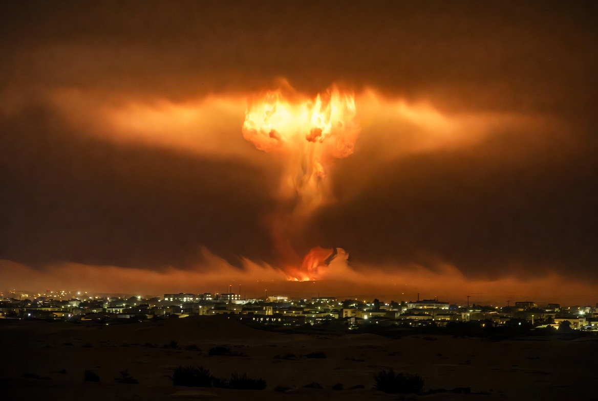 THE NEUTRON BOMB THREAT OF THE ISRAEL/IRAN WAR Neutron bomb fears emerge in the Israel–Iran war; Alex Jones warns of a weapon that kills without destroying. » ʟɪᴠᴇ ɴᴇᴡs:
