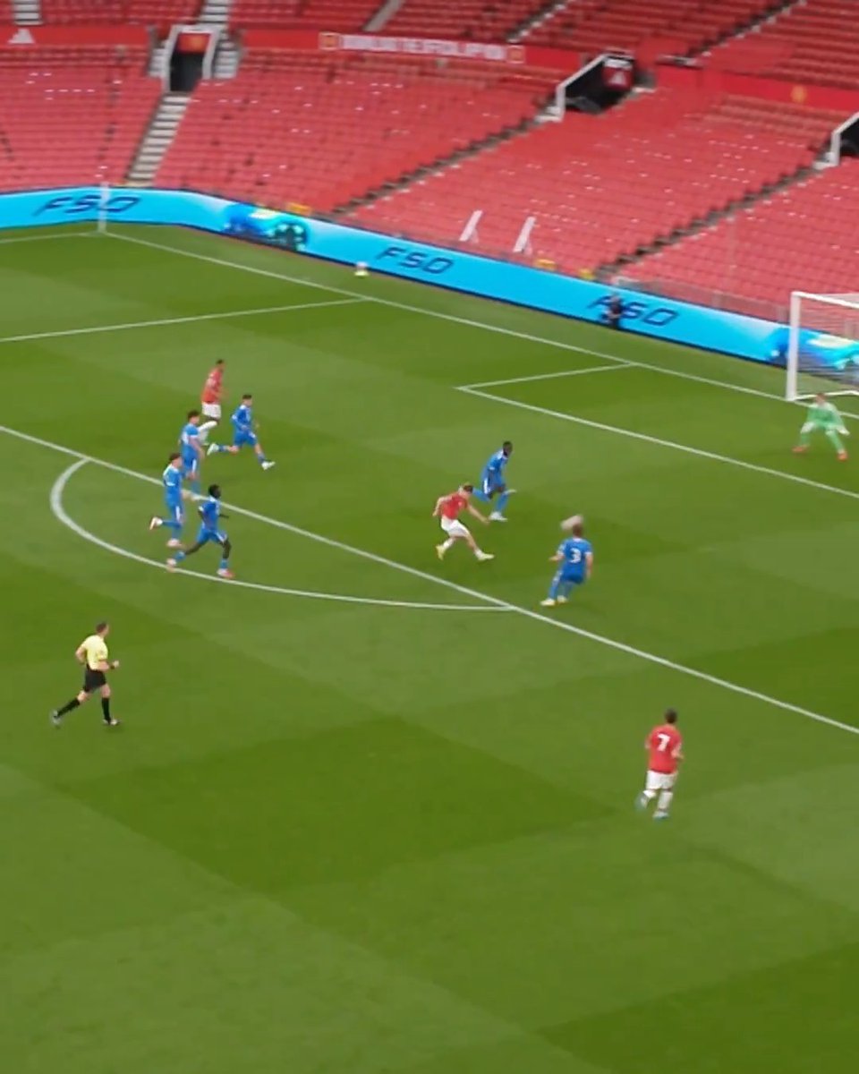 Jack Moorhouse with a ROCKET 🚀 Watch live on #MUTV now ⤵️