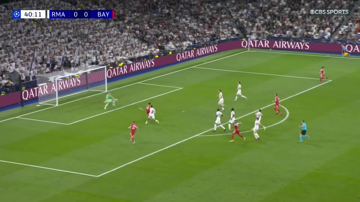 Bayern Munich LEAD at the Bernabéu ⚽️ Luis Díaz finishes off a brilliant team move with a cool finish 🥶