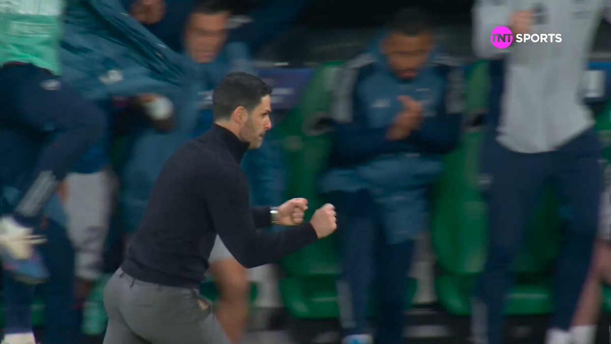 DEPOIS TEM GENTE QUE DIZ QUE O MARTINELLI É QUALQUER UM TOMA AI, O ARSENAL LEVA VANTAGEM PARA LONDRES