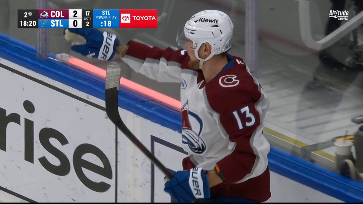 BETWEEN‑THE‑LEGS GOAL!!! Nichushkin's second of the night... 👀