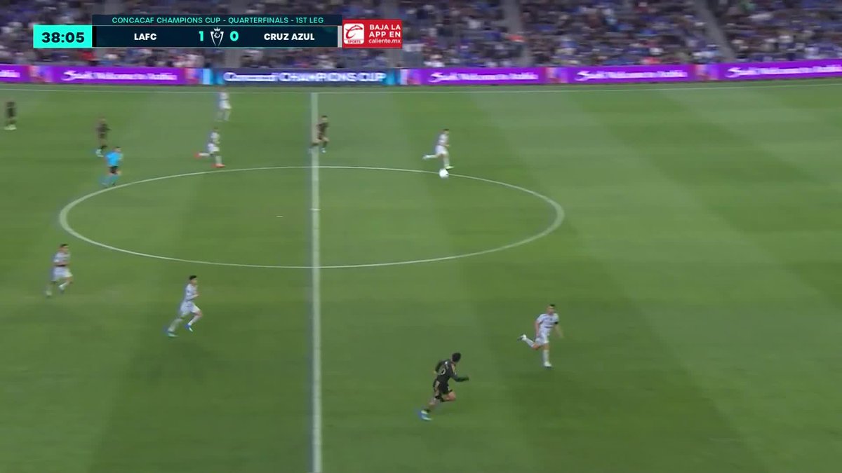 Como exhibieron en velocidad al canterano de Cruz Azul Erik Lira y que fácil le metieron gol al próximo portero del Bayern Múnich.