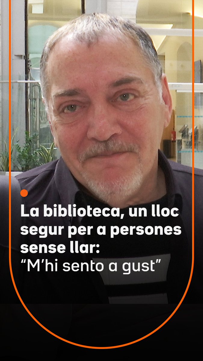 "Aquí puc carregar el mòbil, hi ha taules per fer els deures de classe i s'hi està calent." Per a moltes persones sense llar les biblioteques són un refugi, un espai segur. "M'hi sento a gust i acompanyat. Venir a la biblioteca m'ajuda."