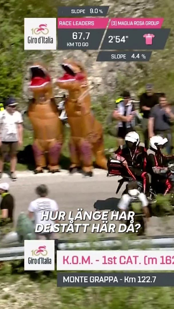 ”Hur länge har de stått här då? 400 000 år” 😂🦖 Med en månad kvar till årets upplaga av Giro d’Italia minns vi tillbaka på den här händelsen från Girot 2017. 📲 Streama Giro d’Italia 2026 på HBO Max.