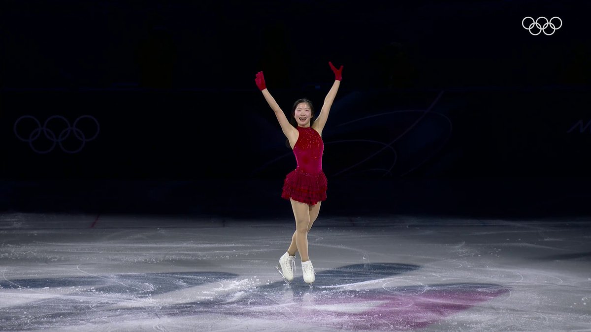 観客を虜にした演技🥰 フィギュアスケート日本勢において、史上最年少でメダル獲得を実現した17歳の中井亜美選手💖 世界中に笑顔を届けた最高にチャーミングなエキシビションをお楽しみください🎶 #オリンピック | #ミラノ・コルティナ2026