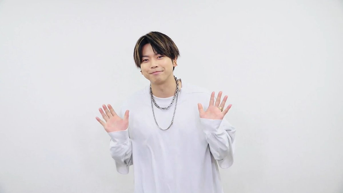 ◤New Release◢ #増田貴久 がニューアルバム "#増田貴久のカバー (Selected Edition)" を リリース🎶 数々の名曲にリスペクトを込めた1枚! 圧倒的な歌声と表現力に魅了されて✨ ▶︎ NEWS | ELOV-Label