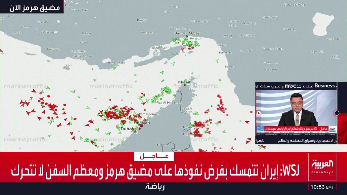 WSJ: سفن بمضيق هرمز تلقت تنبيهات من البحرية الإيرانية بوجوب حصولها على إذن