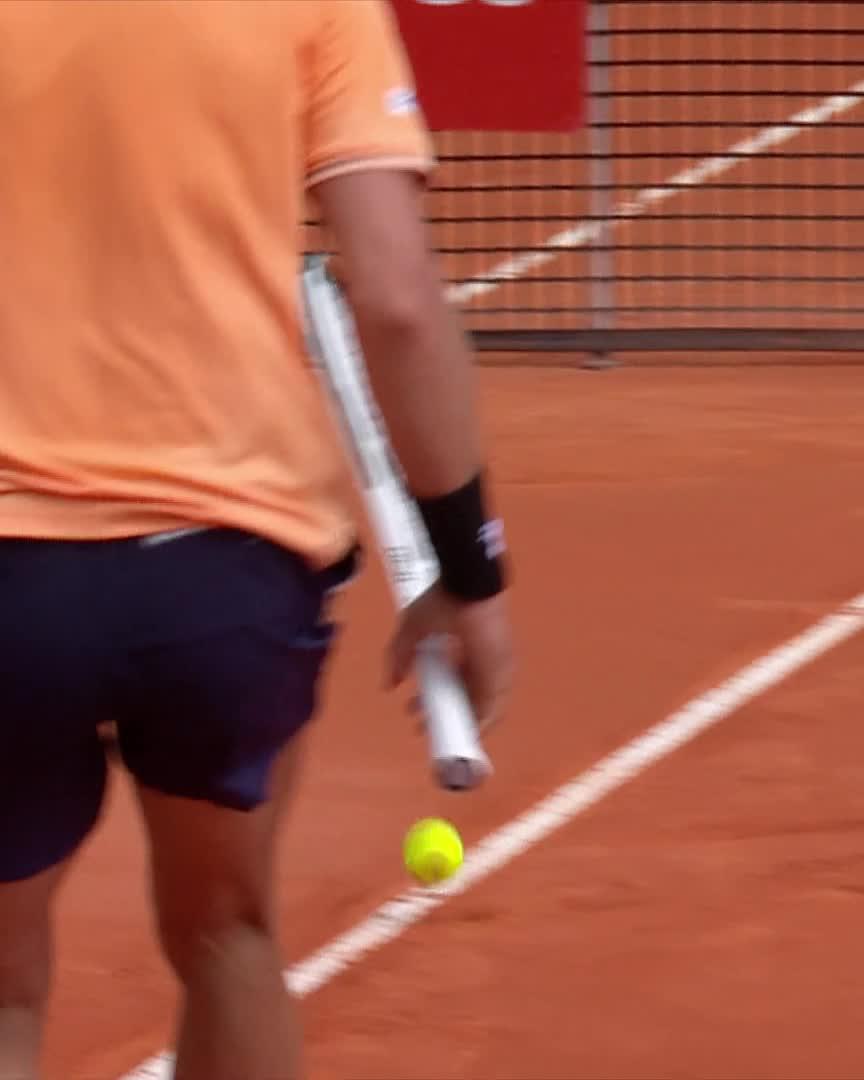 Fonseca with some feathery touch 🪶 #RolexMonteCarloMasters