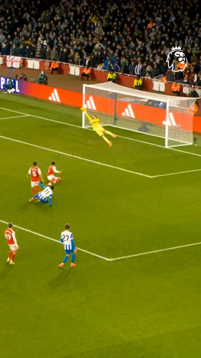 David Raya saving the day for Arsenal 🦸‍♂️