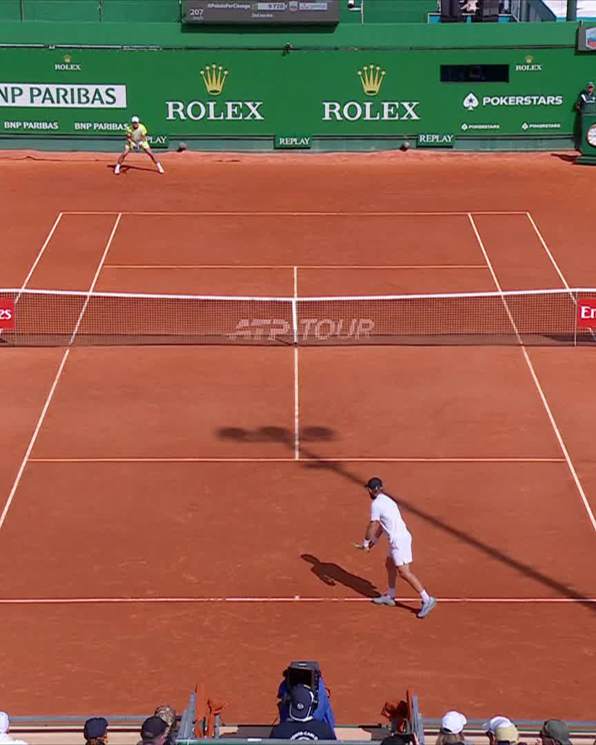 Naughty 😈 Corentin Moutet giving Ruud the underarm serve early on #RolexMonteCarloMasters