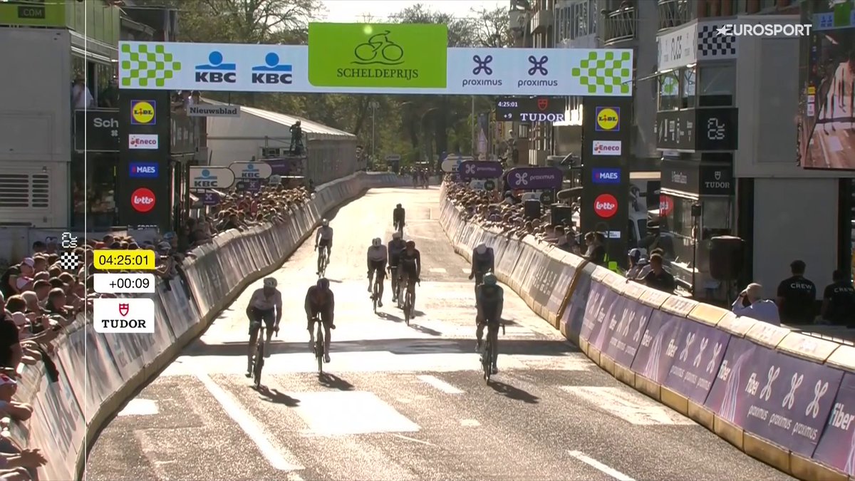 Tim Merlier left all his physical problems behind and took his first victory of the season in Scheldeprijs ahead of Bittner and Jeanniere. Good to have the world's fastest sprinter already back to his best. The crazy kick is still there! 💪 #SP26