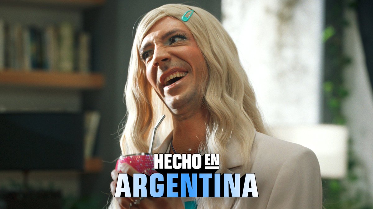 Todavía no se estrenó Carísima, pero Caro ya quiere venderle otra serie a Netflix. Avisen cuándo arranca el casting que estoy, eh.