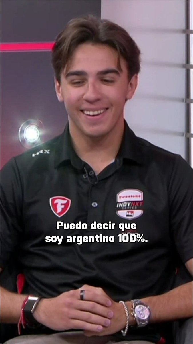 🇦🇷 "TUVE QUE ELEGIR UNA BANDERA Y ELEGÍ LA DE ARGENTINA" ✍️ Firma, Alessandro de Tullio, piloto de Indy NXT nacido en Estados Unidos, pero con sangre bien argenta. 📺 #SportsCenter | #DisneyPlus Plan Premium